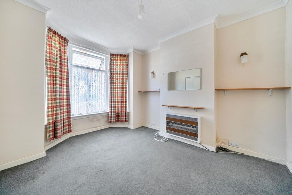 Property photo 2 of 18 1487530-1-6A565325d49d2.Jpg