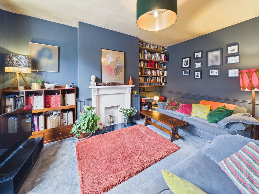 Property photo 2 of 22