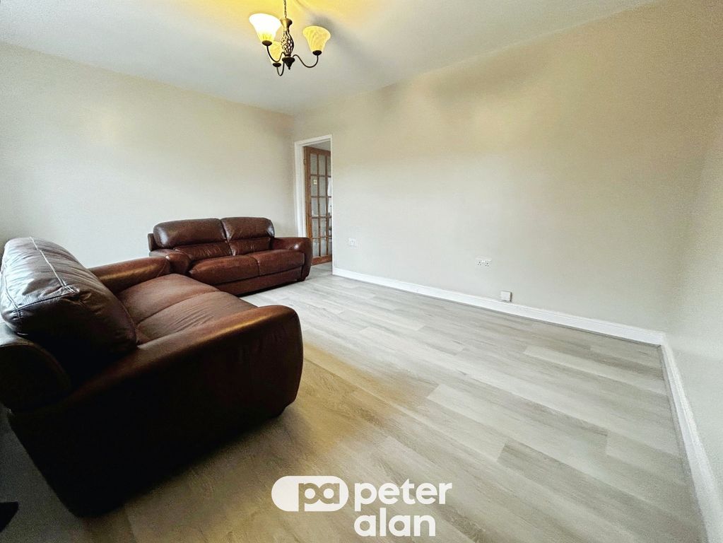 Property photo 2 of 23 Image