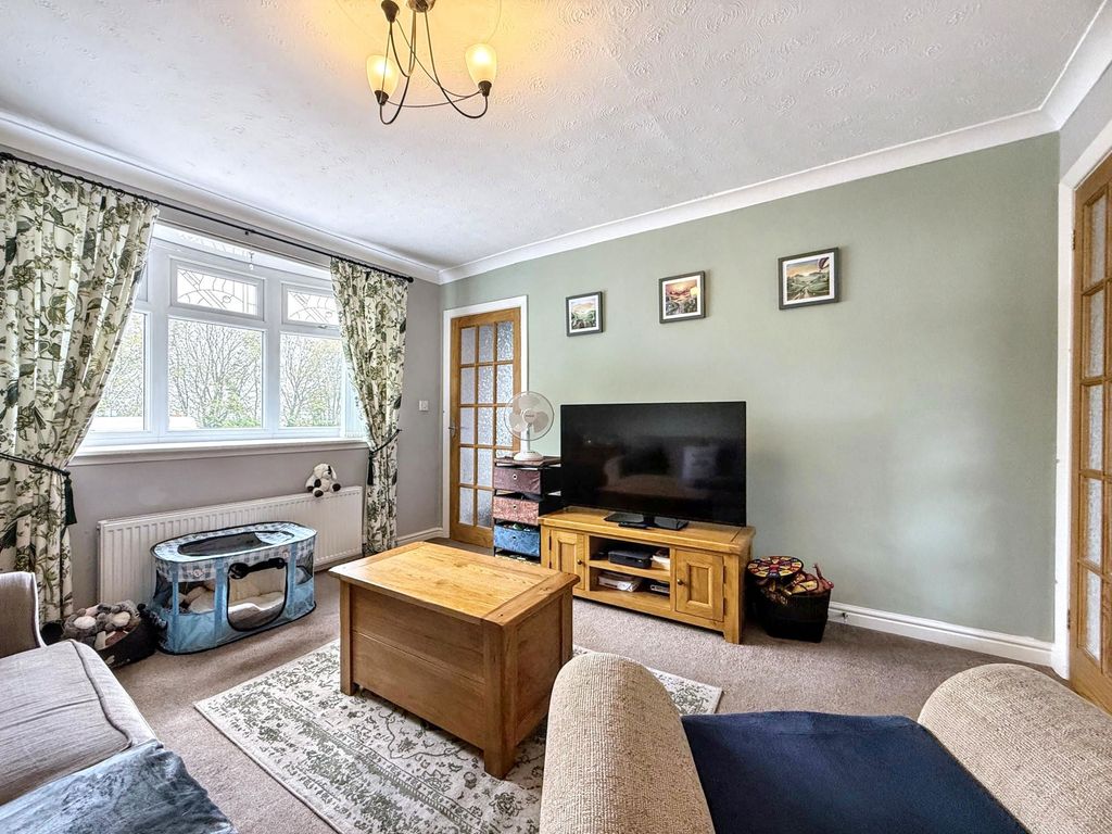 Property photo 3 of 24