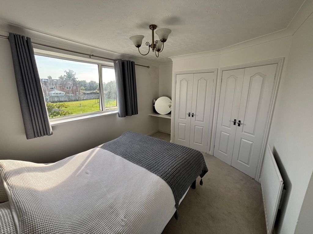 Property photo 3 of 7 Front