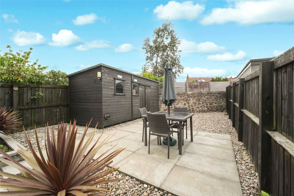 Property photo 2 of 21 Picture No. 20