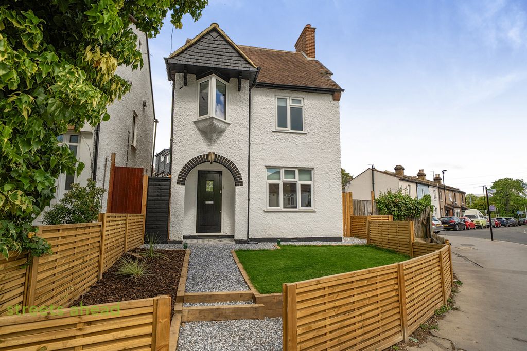 Property photo 1 of 19 6A4274d3-Fce5-40A...