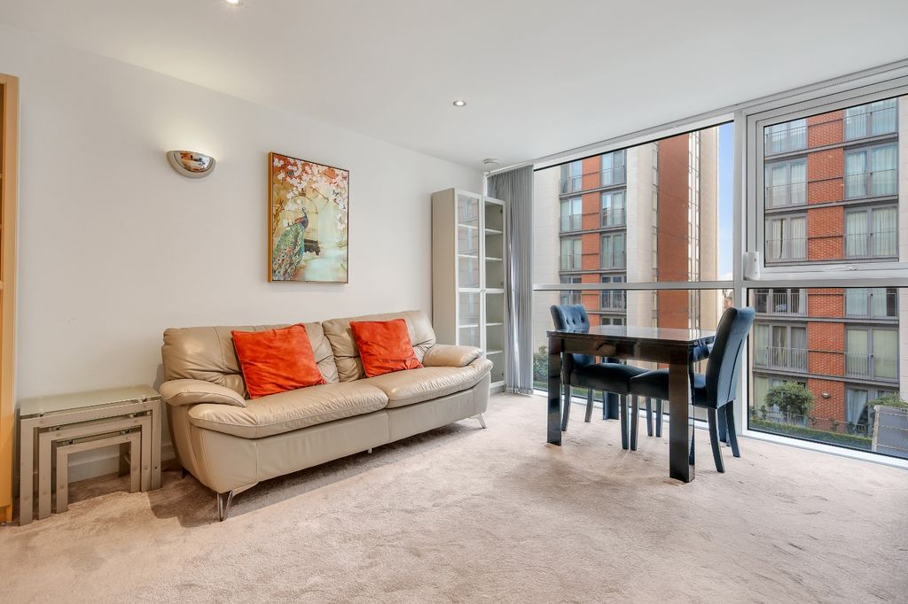 Property photo 3 of 14