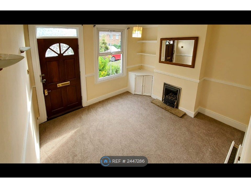 Property photo 2 of 10 Sitting Room