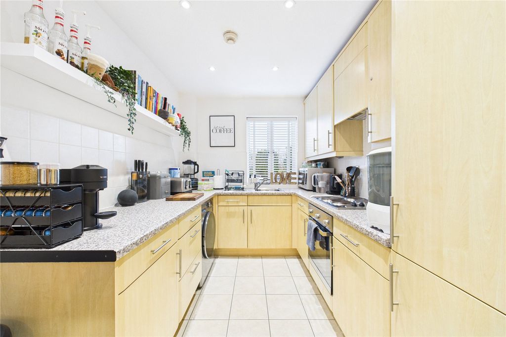 Property photo 2 of 12 Kitchen