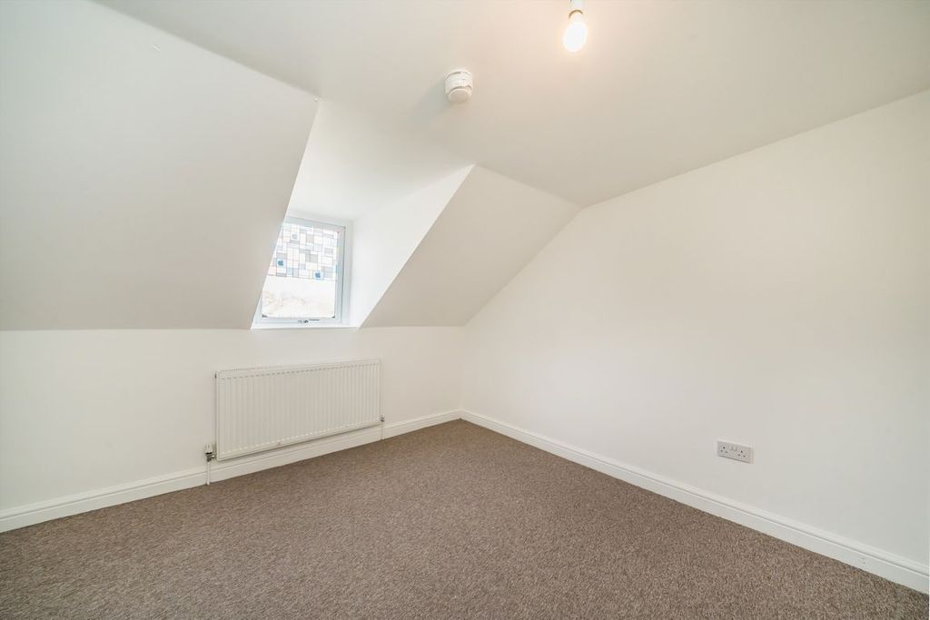 Property photo 2 of 3