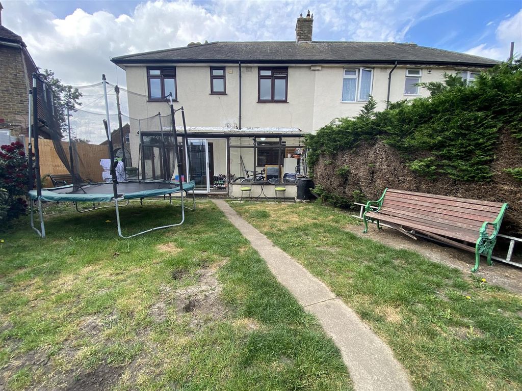 Additional image 23 of 4 bed semi-detached house for saleWood Lane, Dagenham RM8