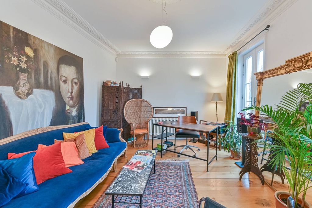 Property photo 3 of 24