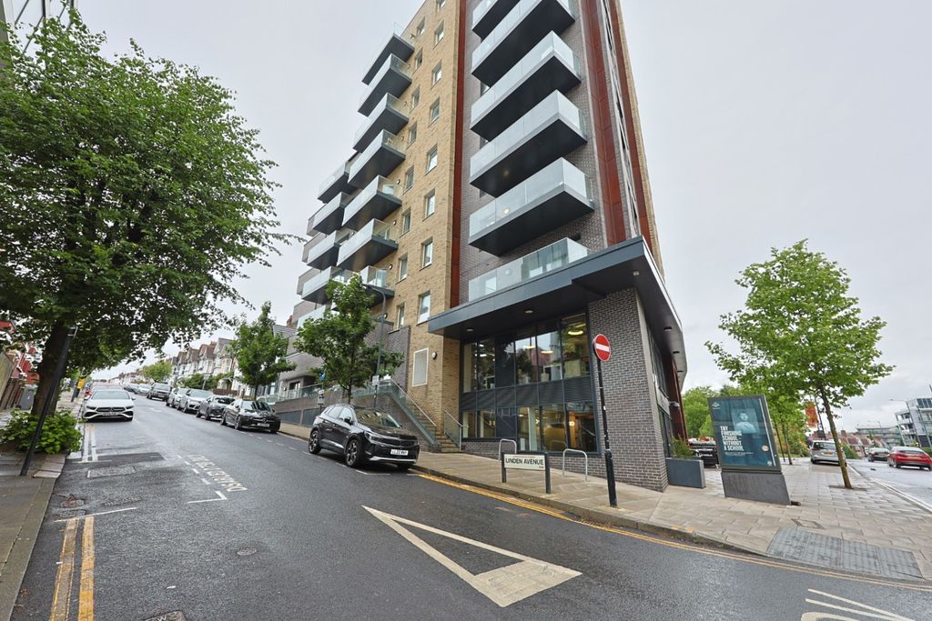 Property photo 1 of 5 4272140