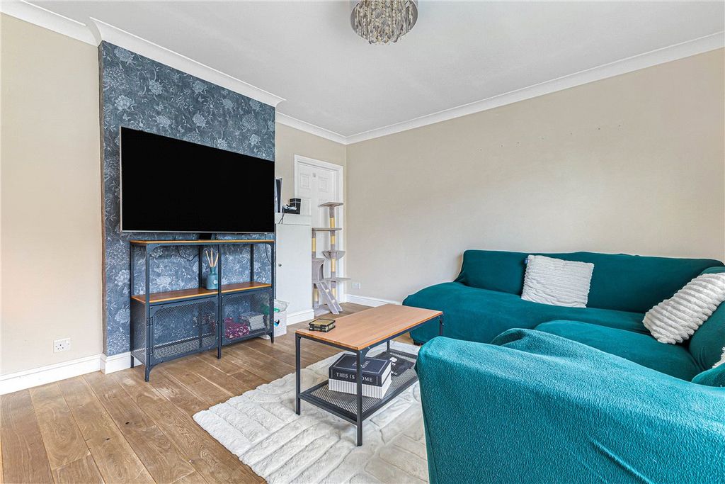 Property photo 3 of 23 Picture No. 16