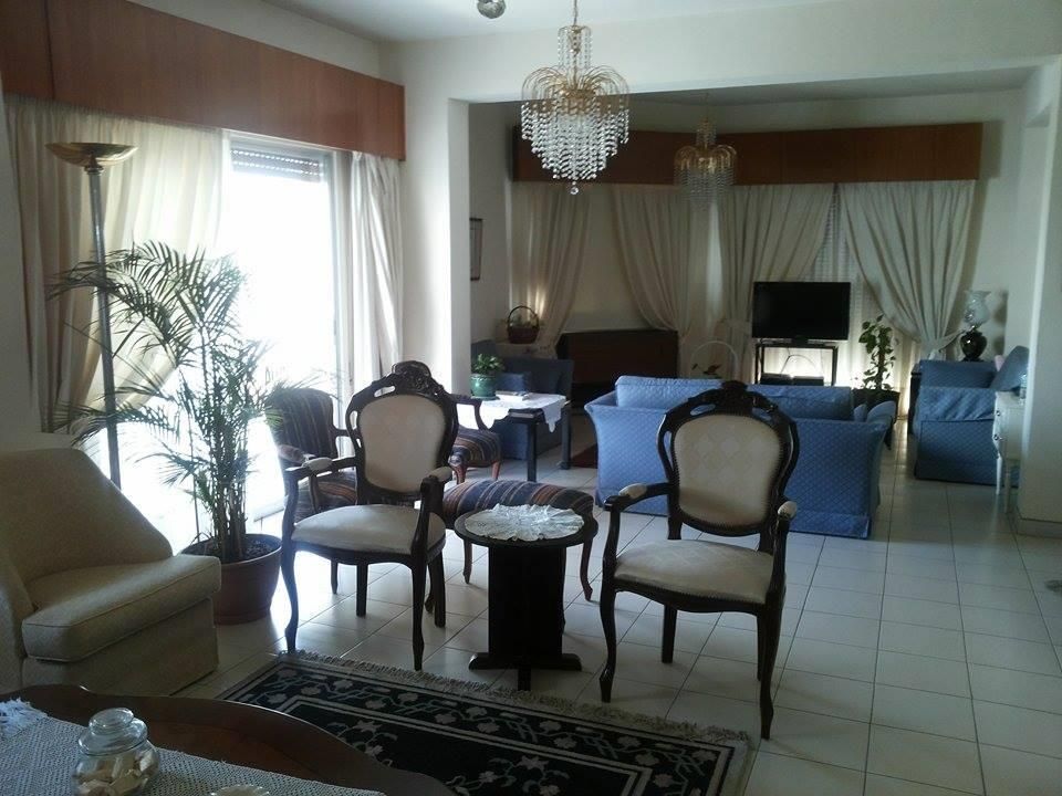 Property photo 1 of 37