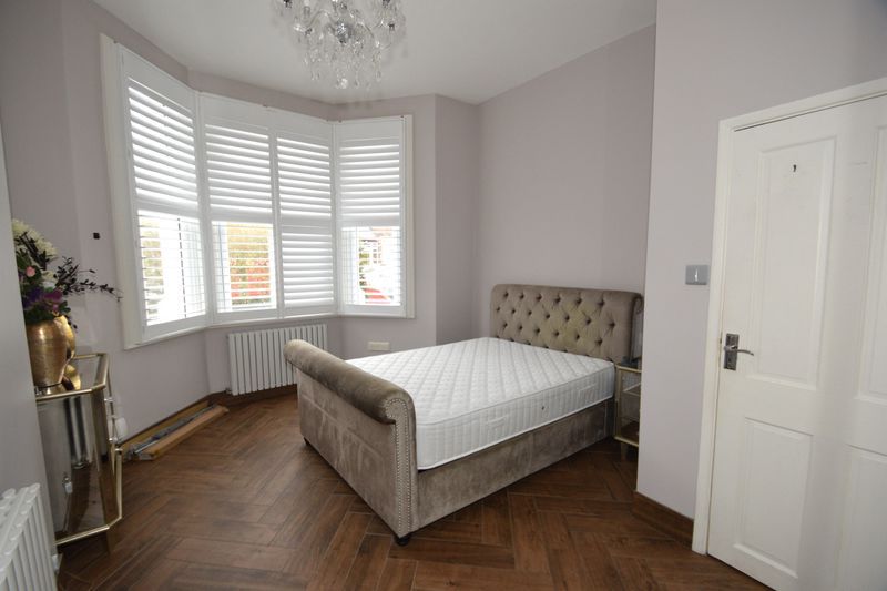 Property photo 3 of 7 Photo 7