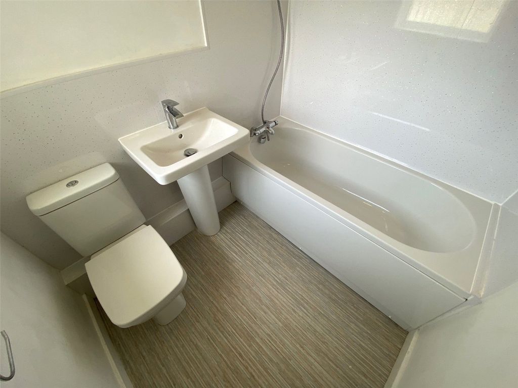 Property photo 2 of 6 Picture No. 02