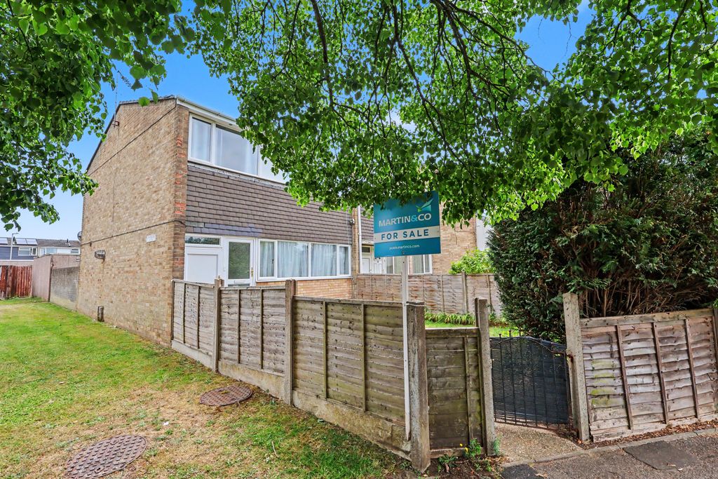 Property photo 2 of 25