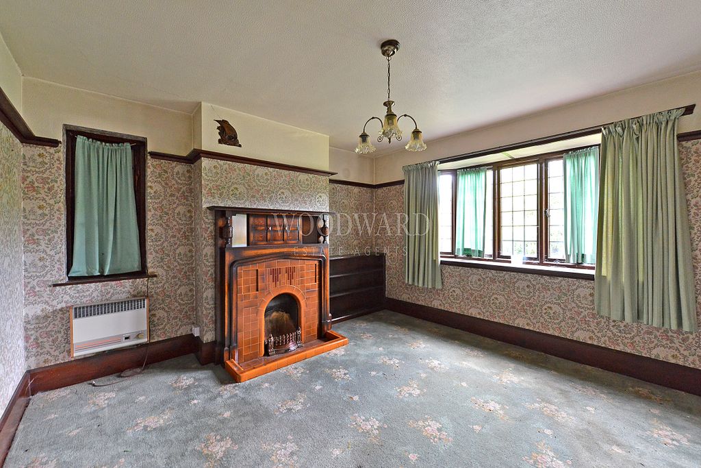 Property photo 2 of 18 Living Room