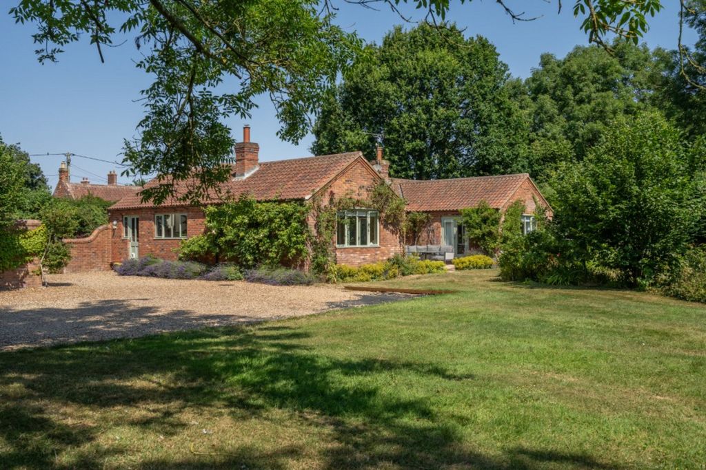 Property photo 1 of 31