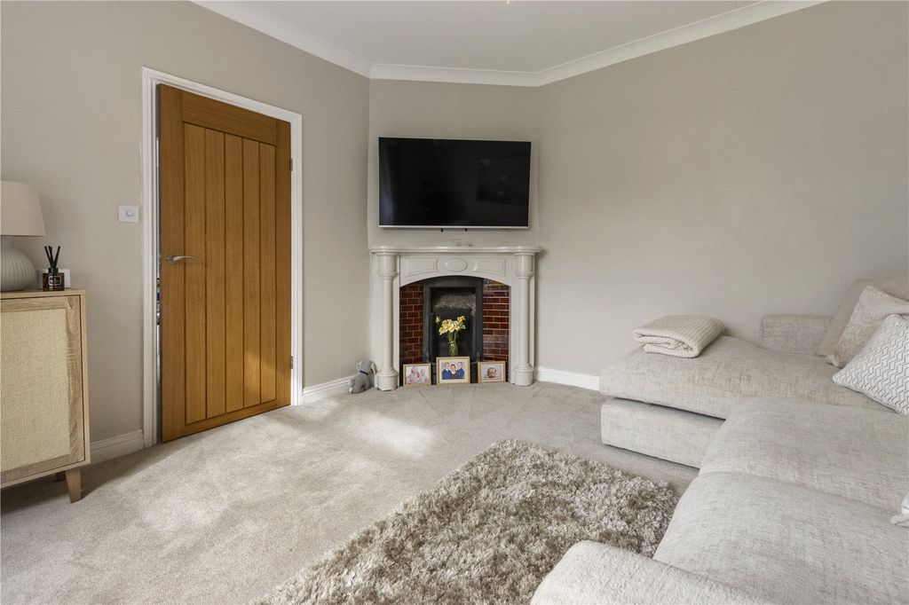 Property photo 3 of 43 Picture No. 45