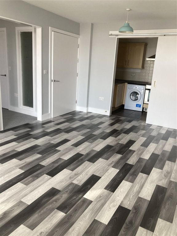 Property photo 2 of 9 Picture No. 09