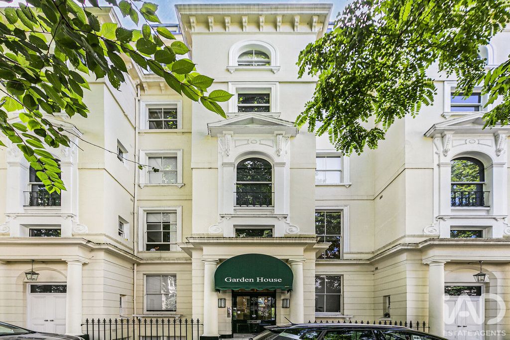 Property photo 2 of 10