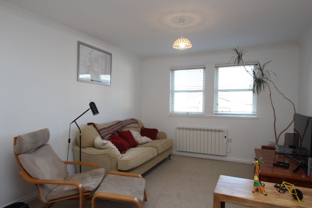 Property photo 3 of 8