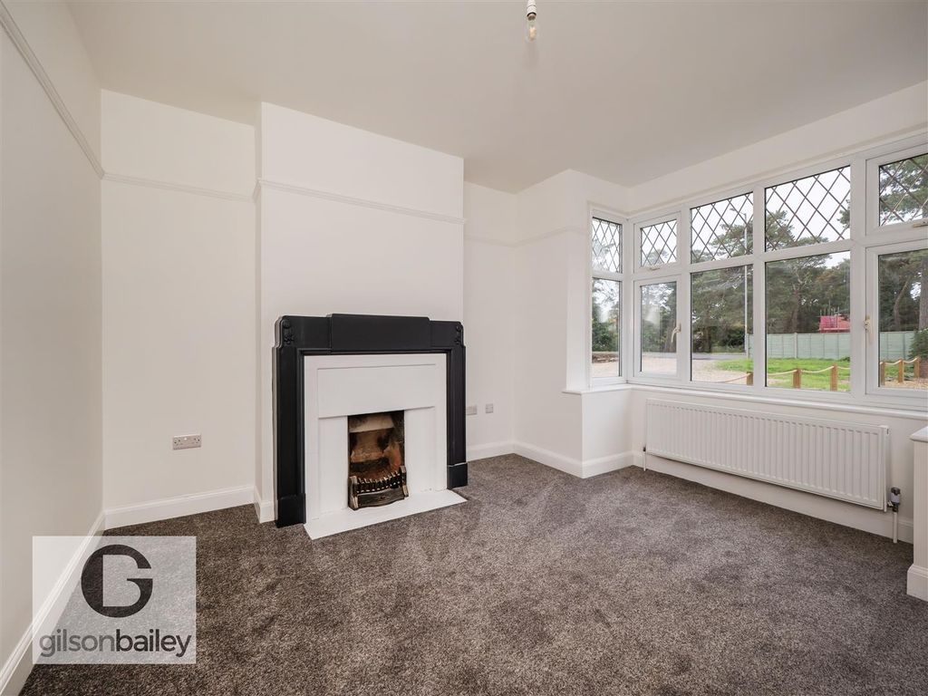Property photo 3 of 47 168Plumsteadroadeast-26.Jpg