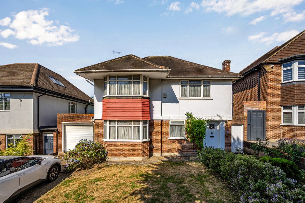 Property photo 1 of 12