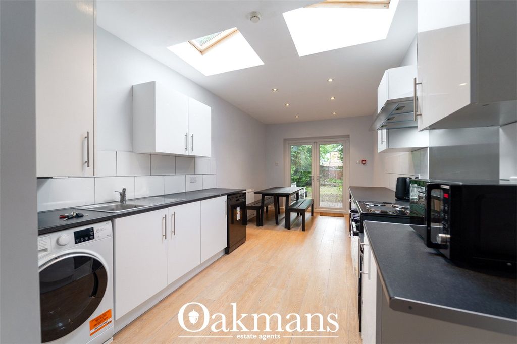 Property photo 3 of 16 Picture No. 30