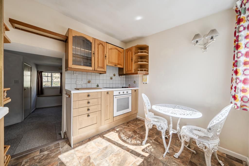 Property photo 3 of 20 Kitchen