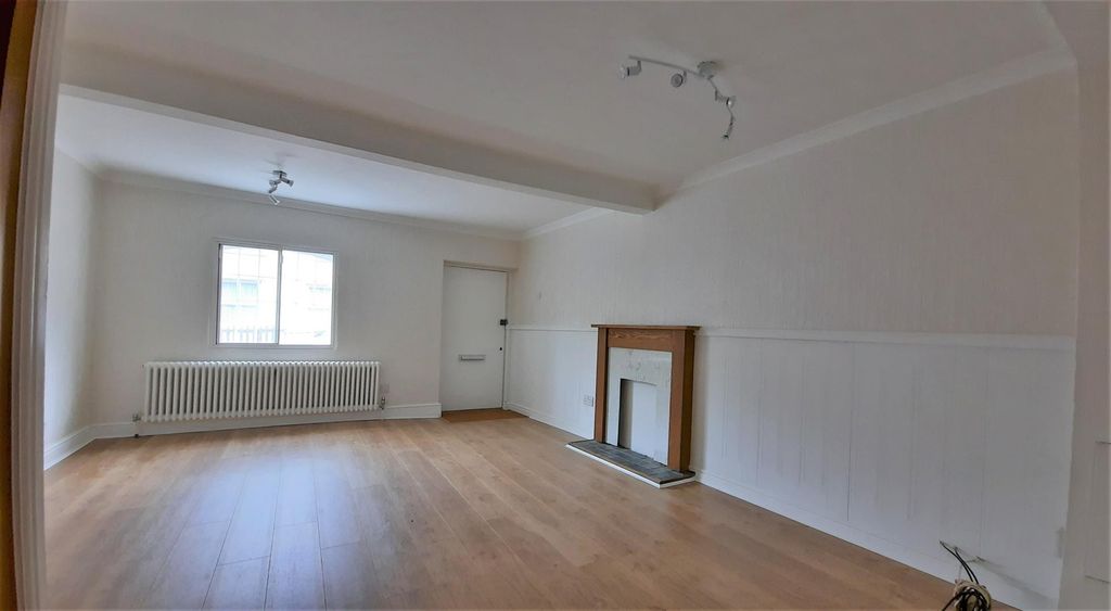 Property photo 3 of 11 Newld1.Jpg