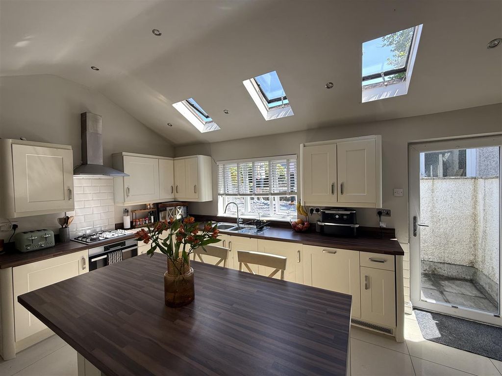 Property photo 3 of 29 Img_4414.Jpg