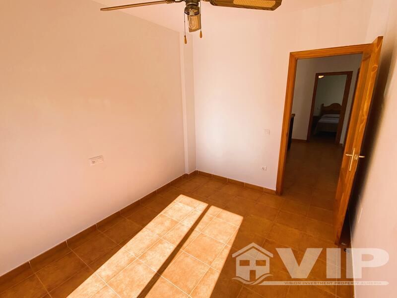 Property photo 3 of 26