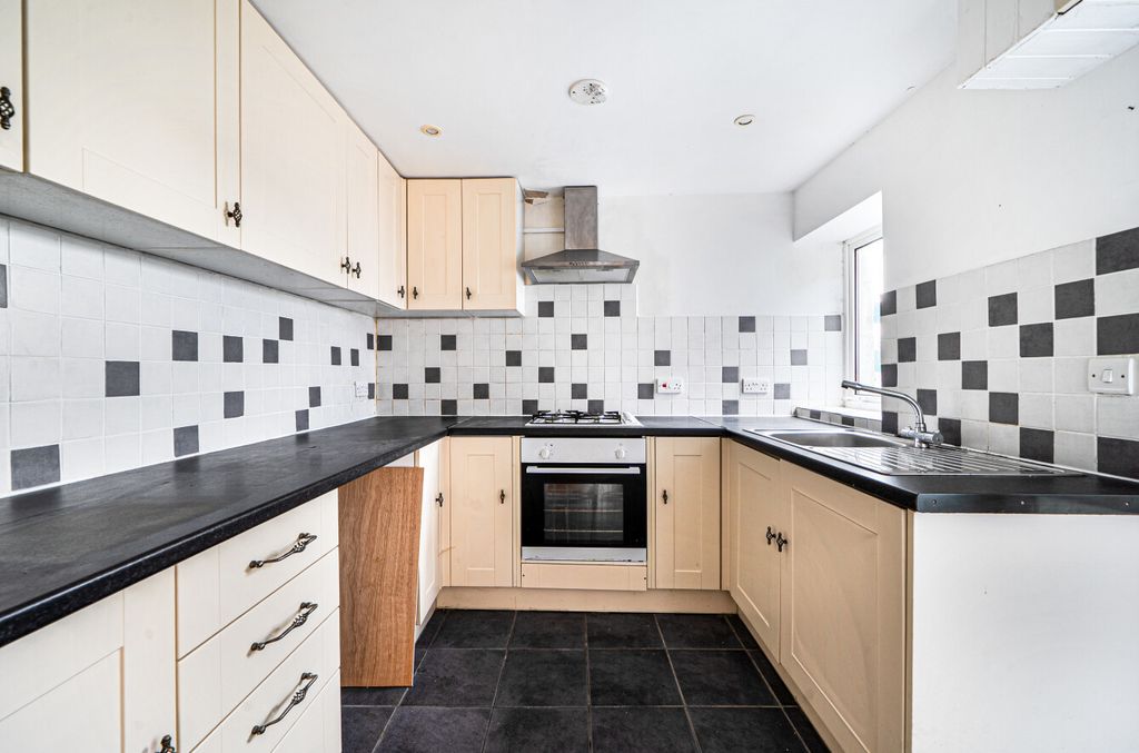 Property photo 3 of 17 1425643-5-69Aeb4d...
