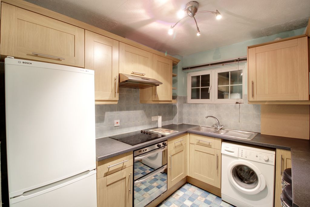 Property photo 3 of 5