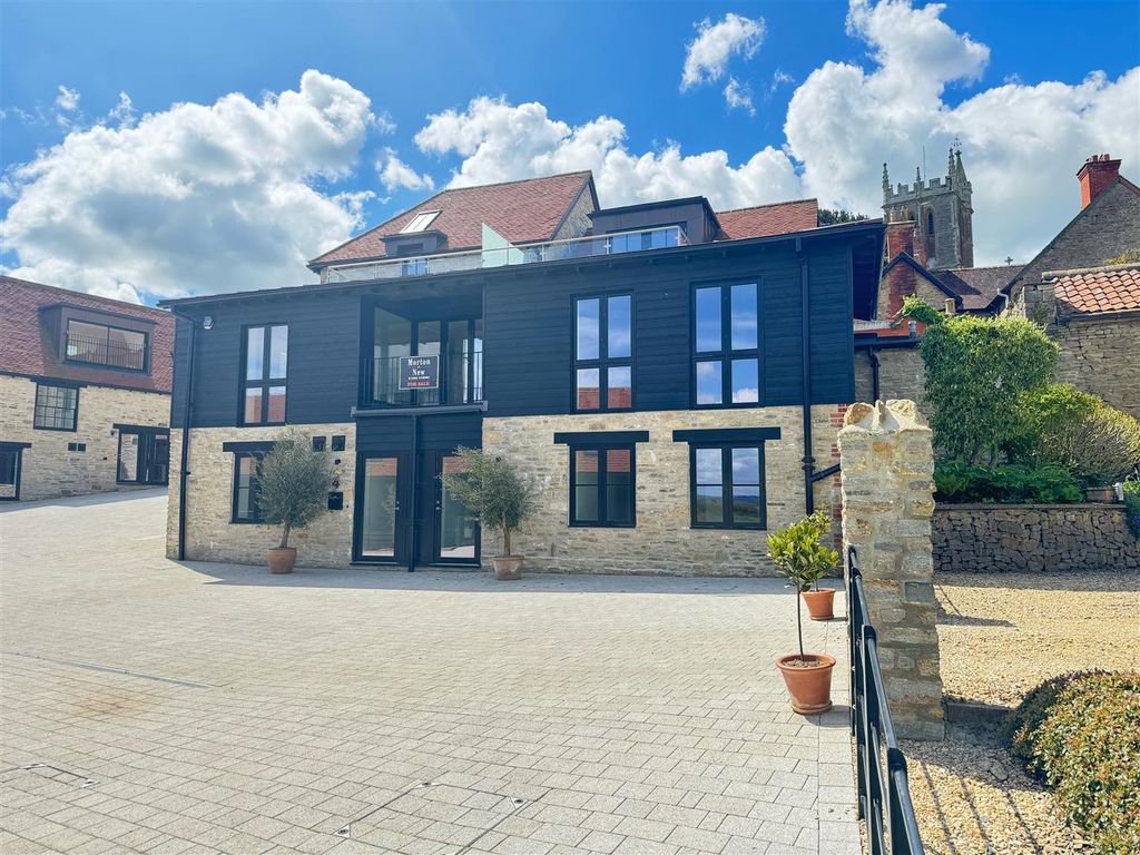 Property photo 1 of 16 Front