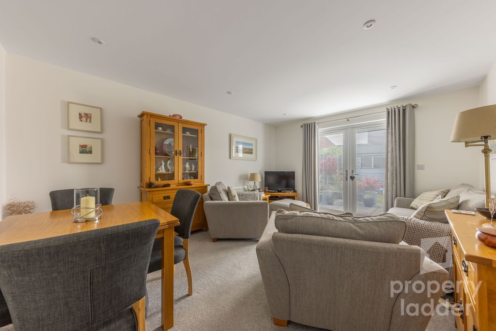 Property photo 3 of 14 Pl-11