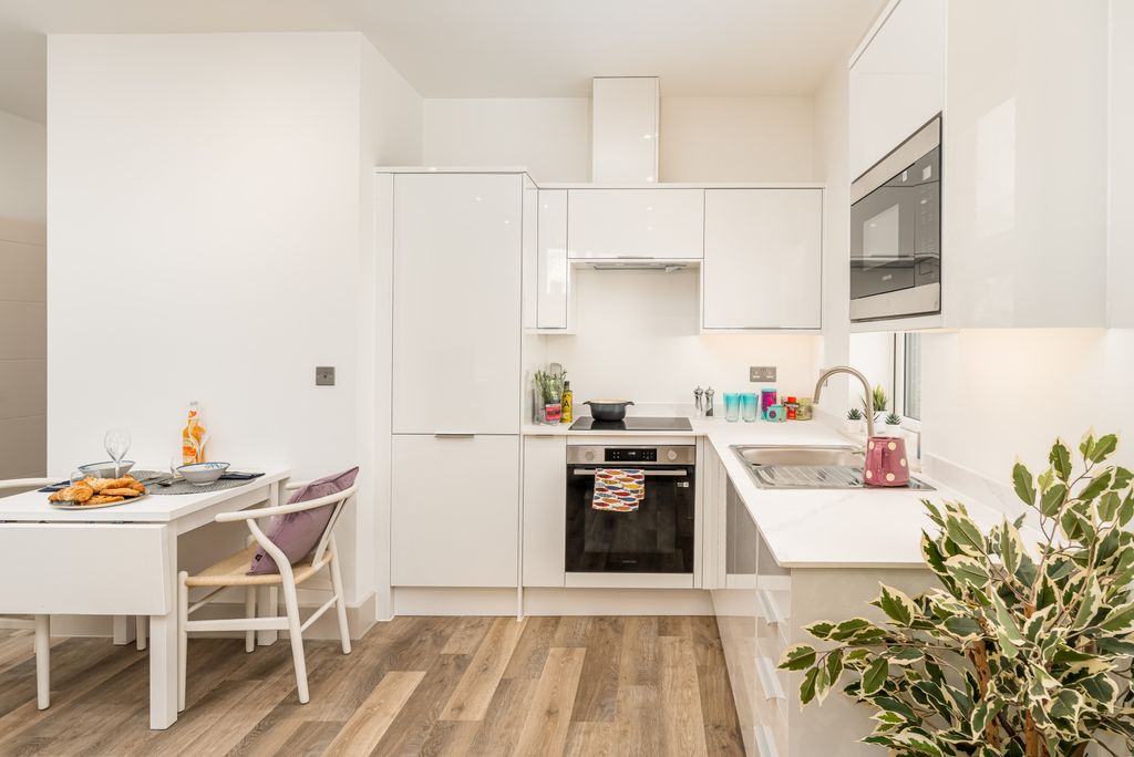 Property photo 3 of 10 Picture No. 12