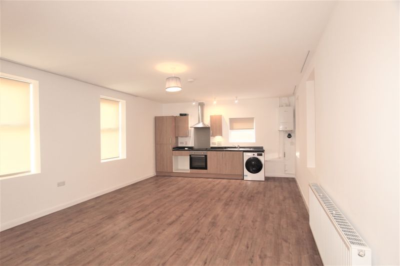 Property photo 1 of 11 Photo 9