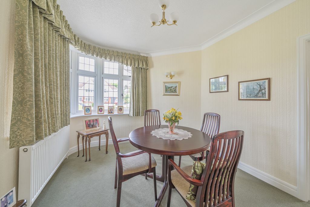Property photo 3 of 20 1319158-7-6867B17...