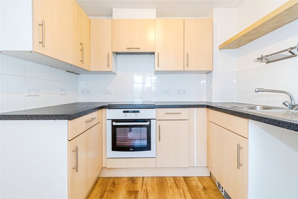 Property photo 2 of 13 Picture No. 03