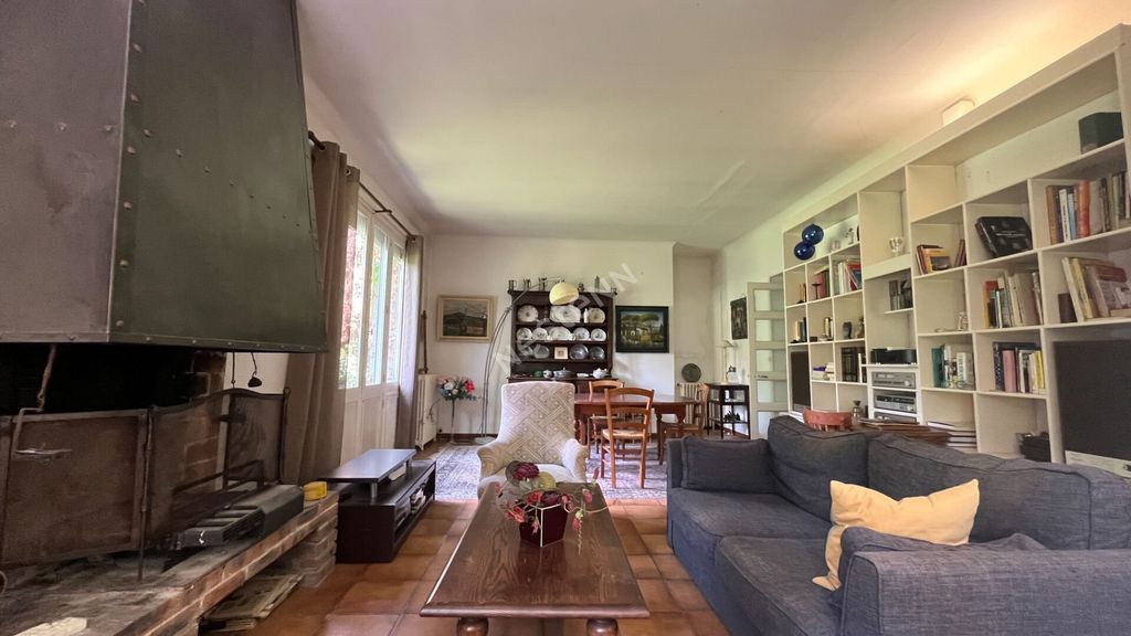 Property photo 1 of 25 Ardèche, Privas. Spacious Family Home Including A Separate T2 And Potential To Create A Third Dwelling