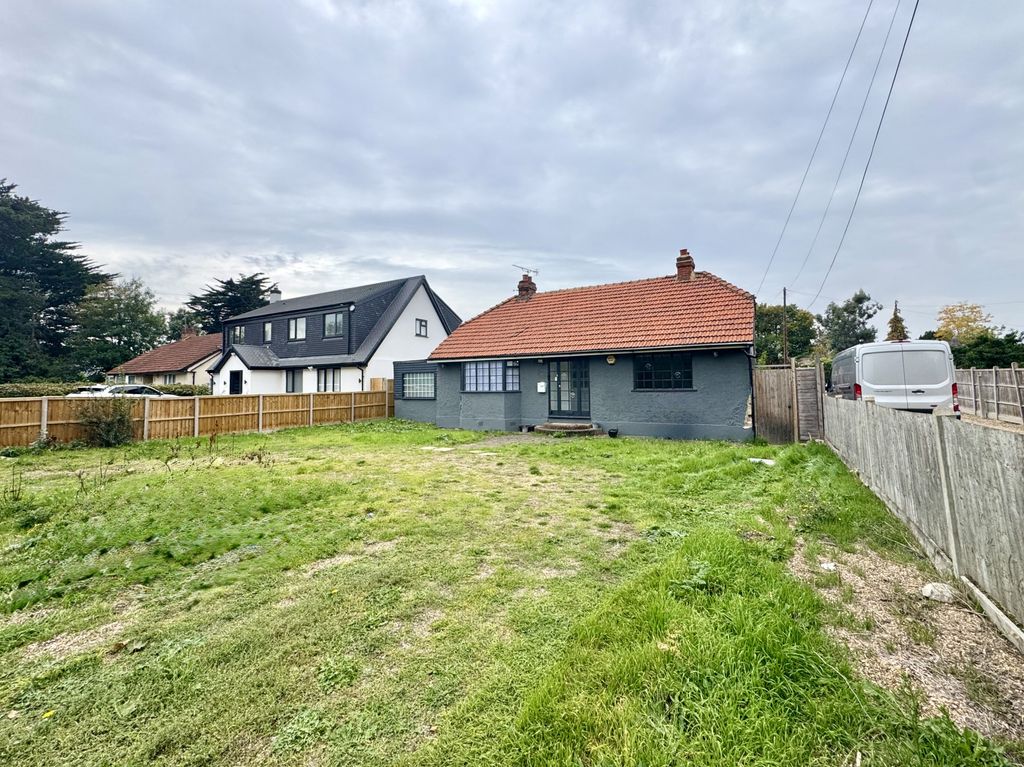 Property photo 2 of 18