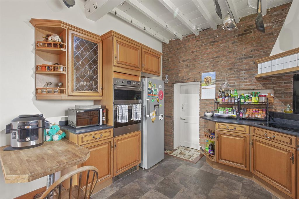 Additional image 10 of 9 bed property for saleOtley Road, Otley LS21