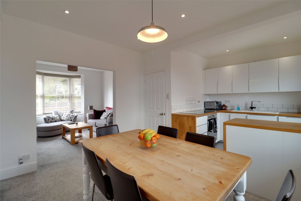 Property photo 1 of 16 Picture No. 04