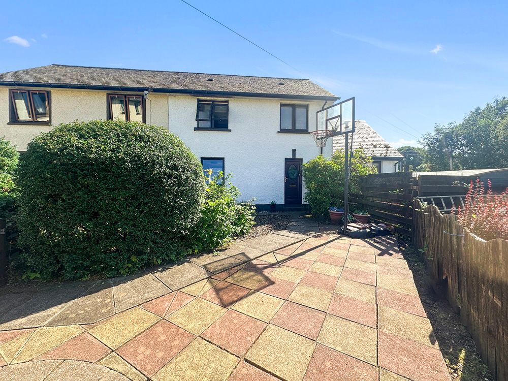 Property photo 2 of 47