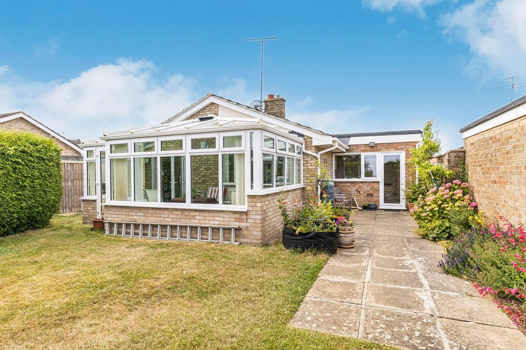 Property photo 2 of 16