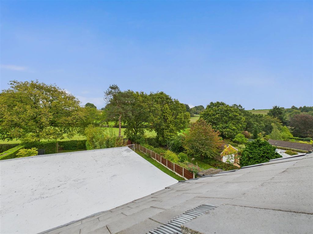 Property photo 3 of 26 Cam05476G0-Pr0064-Still030.Jpg