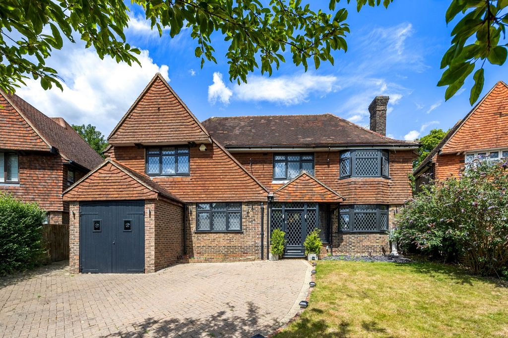 Property photo 2 of 34