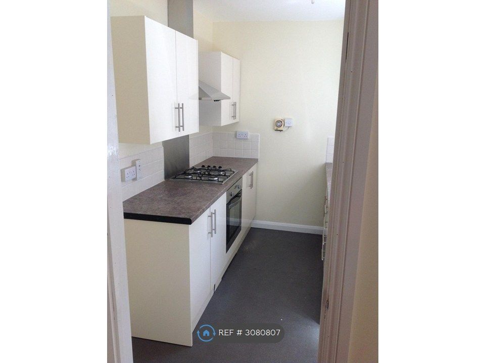 Property photo 1 of 15 Kitchen 1