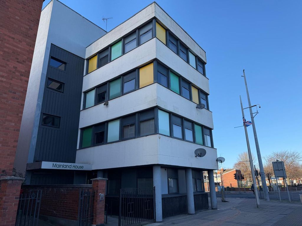 Property photo 1 of 4